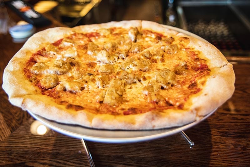 pizza | Shoppers Cafe Waltham pizza sports bar restaurant waltham ma